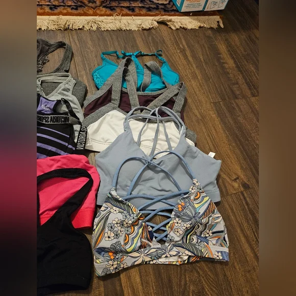 Small Sport Bra Bundle 10 Pieces - Picture 3 of 3